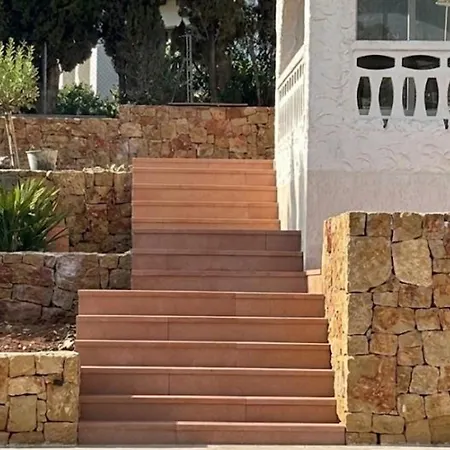 En Con Wi-fi, Aire Acondicionado, Piscina Privada Y Parking - Es-373-54 Villa