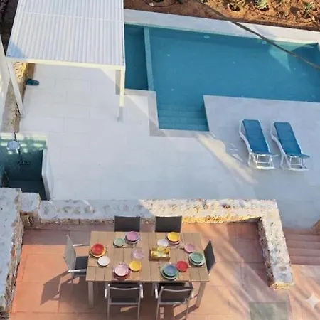 Villa En Con Wi-fi, Aire Acondicionado, Piscina Privada Y Parking - Es-373-54 *