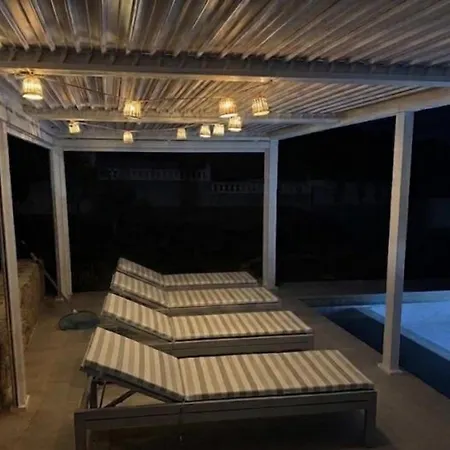 Villa En Con Wi-fi, Aire Acondicionado, Piscina Privada Y Parking - Es-373-54