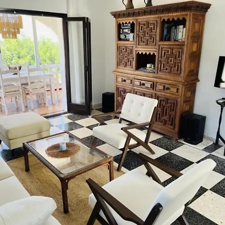 Villa En Con Wi-fi, Aire Acondicionado, Piscina Privada Y Parking - Es-373-54
